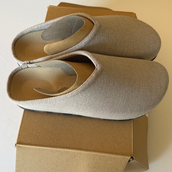 Rothy’s Casual Clog in Dove women’s 10 New in box - Picture 3 of 5